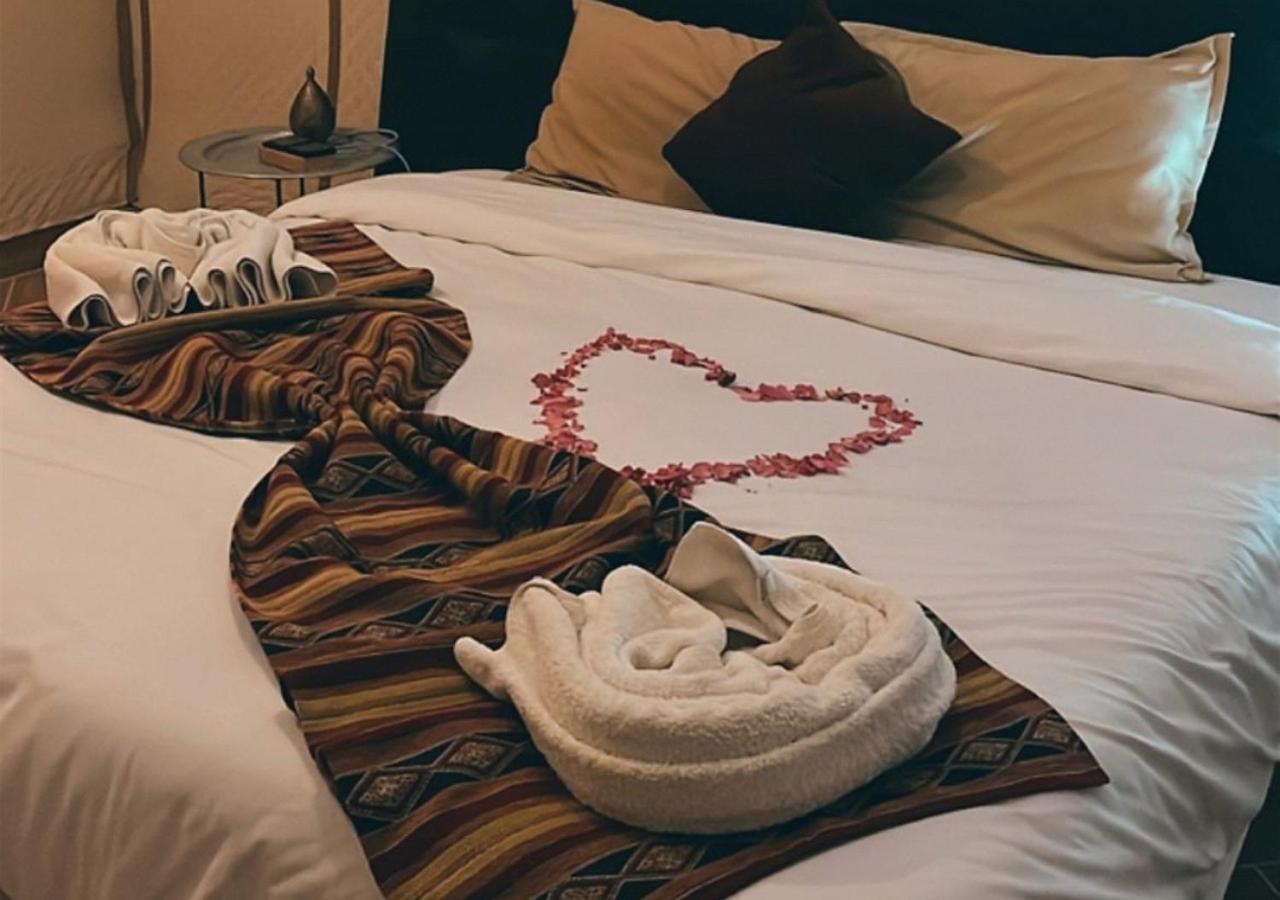 Amazing Luxury Camp Hotel Мерцуга Екстериор снимка