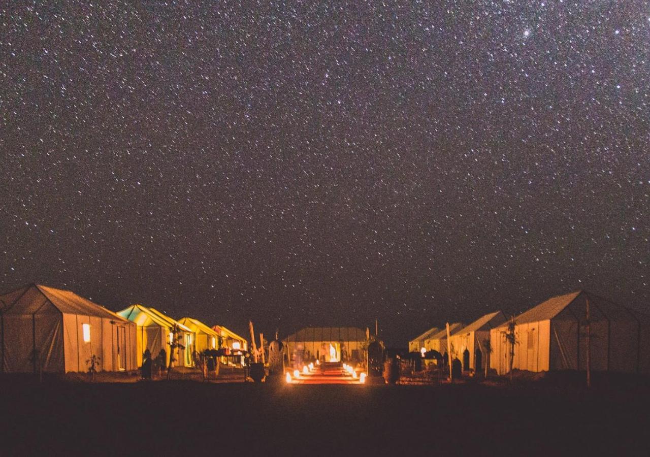Amazing Luxury Camp Hotel Мерцуга Екстериор снимка