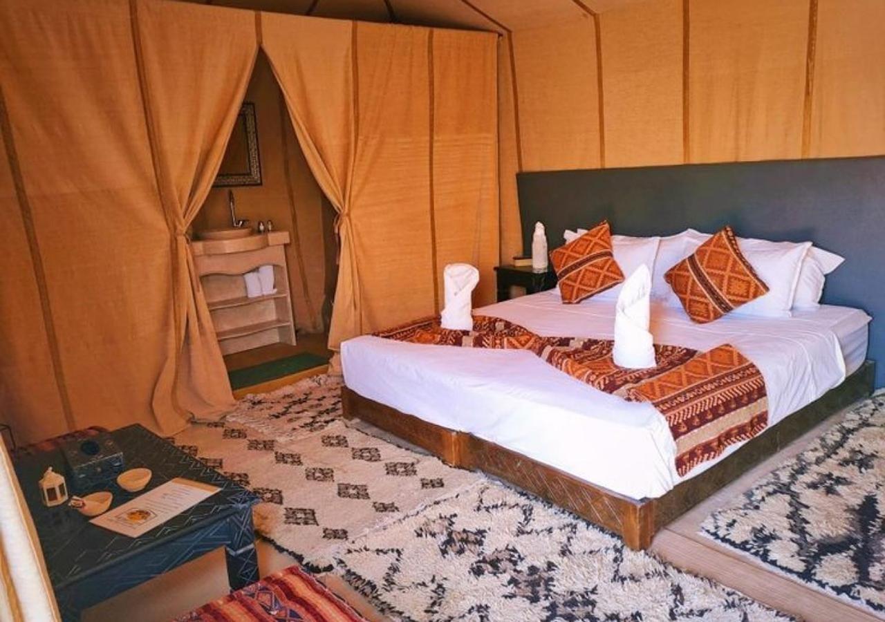 Amazing Luxury Camp Hotel Мерцуга Екстериор снимка